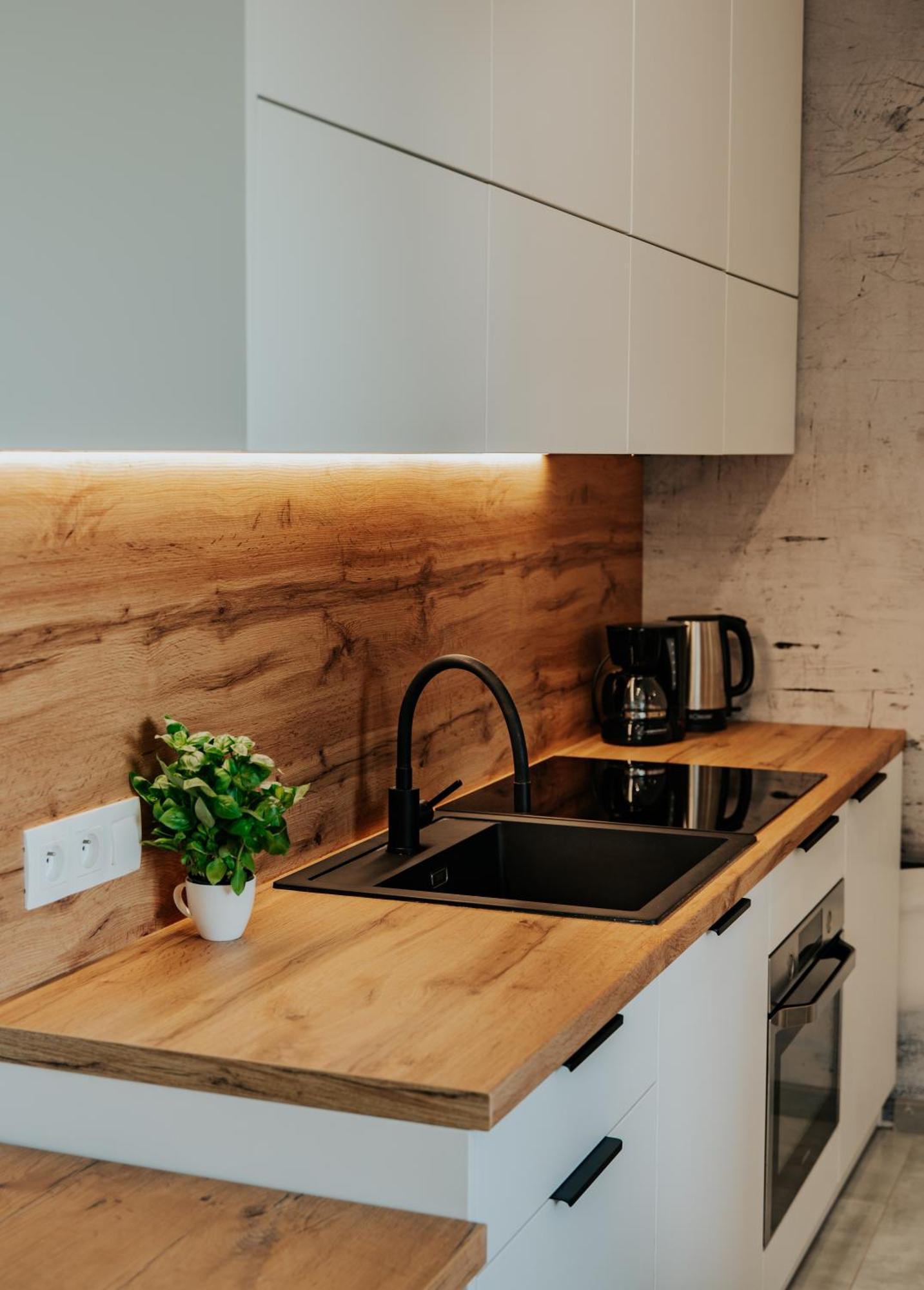 Apartamenty Czestochowa Eu 'Garaz Gratis' ภายนอก รูปภาพ