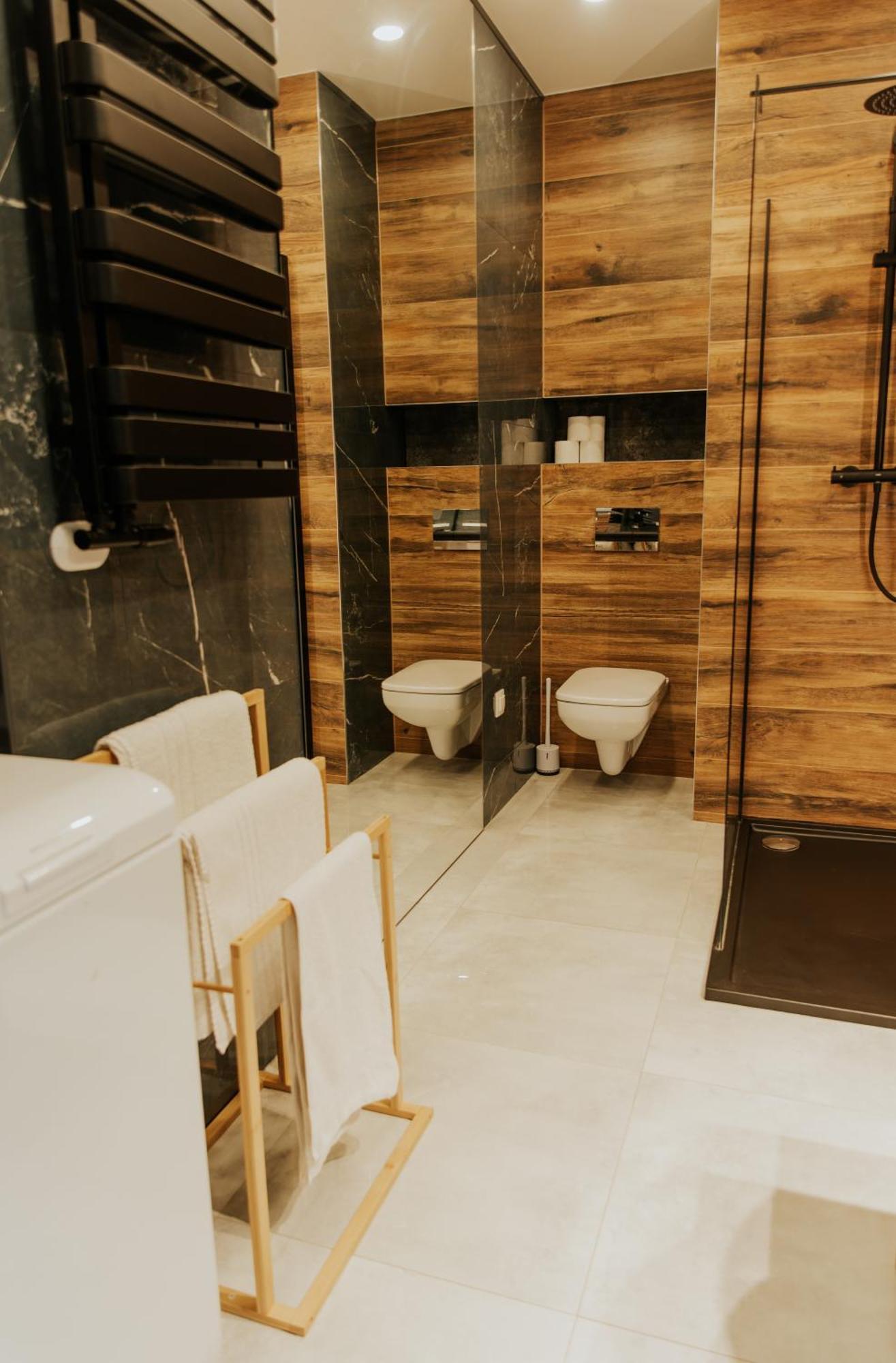 Apartamenty Czestochowa Eu 'Garaz Gratis' ภายนอก รูปภาพ