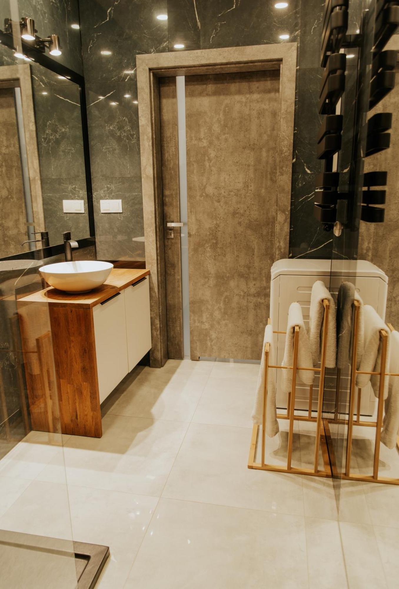 Apartamenty Czestochowa Eu 'Garaz Gratis' ภายนอก รูปภาพ