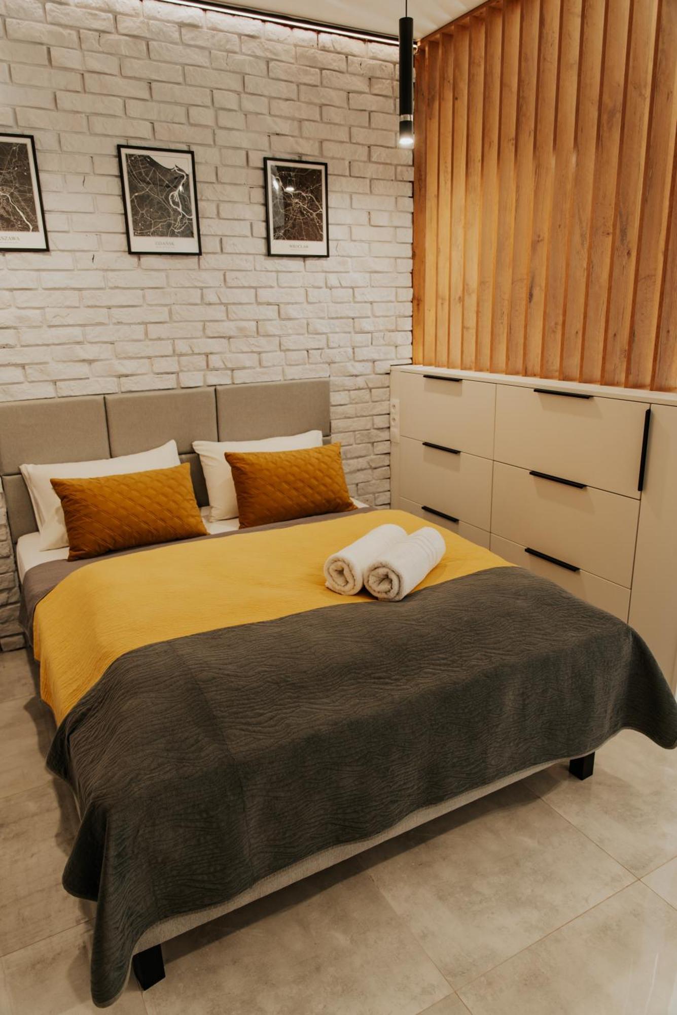 Apartamenty Czestochowa Eu 'Garaz Gratis' ภายนอก รูปภาพ
